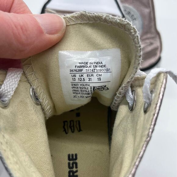 Pink Shiny Converse child size 13 - Picture 3 of 3